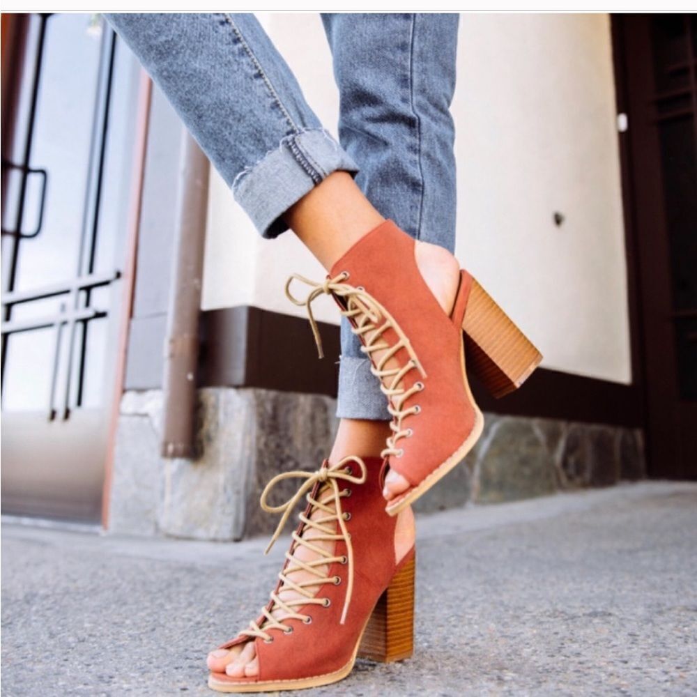 Mi.iM Nikita-02 Women’s 9 Camel Lace-Up Chunky Heel Bootie 71/2 preloved ❤️